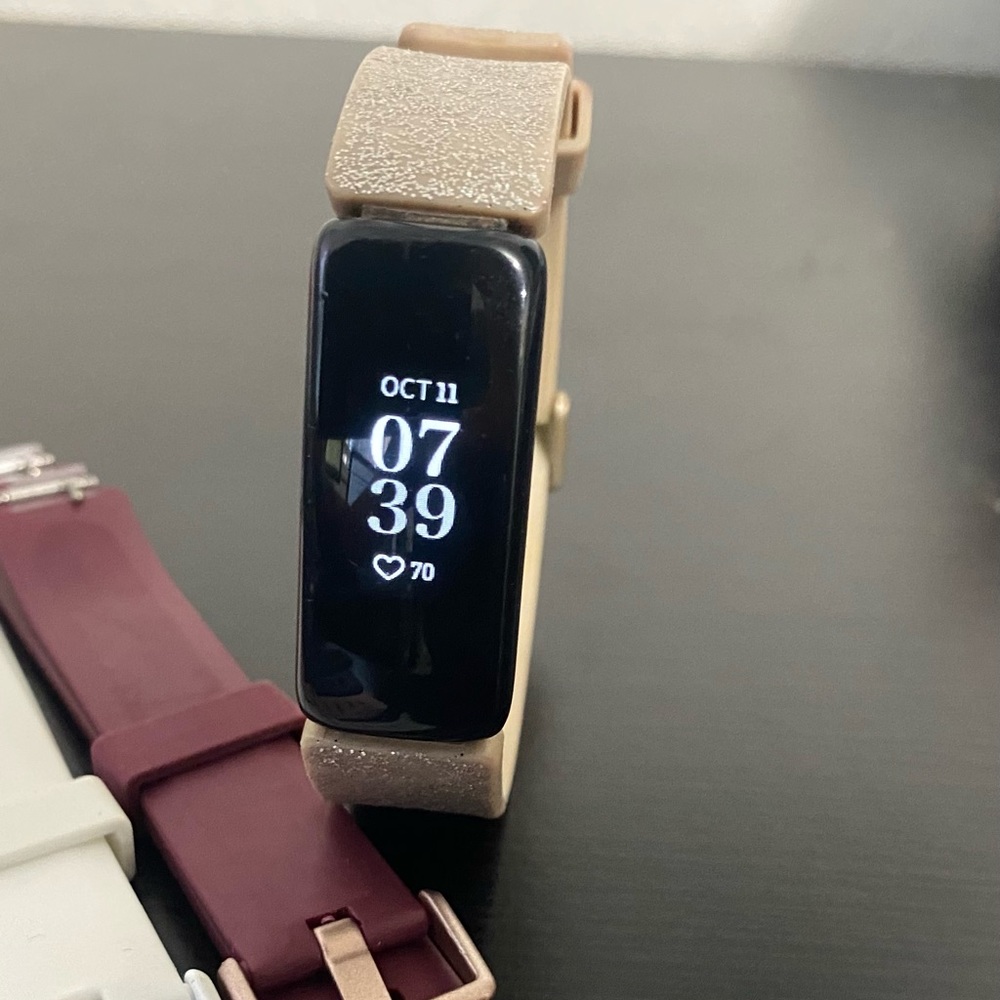 Fitbit Inspire 2 Health & Fitness Tracker